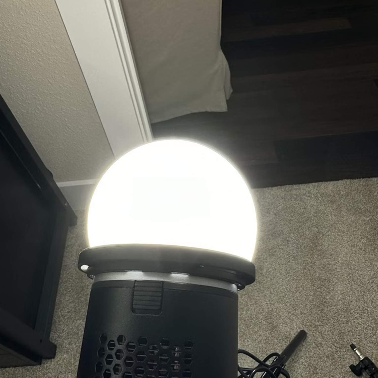 Magnetic Quick-Attach Spherical Light Diffusion Dome, 360-Degree Wide Spread Flash Modifier For Portable Studio Lighting Units