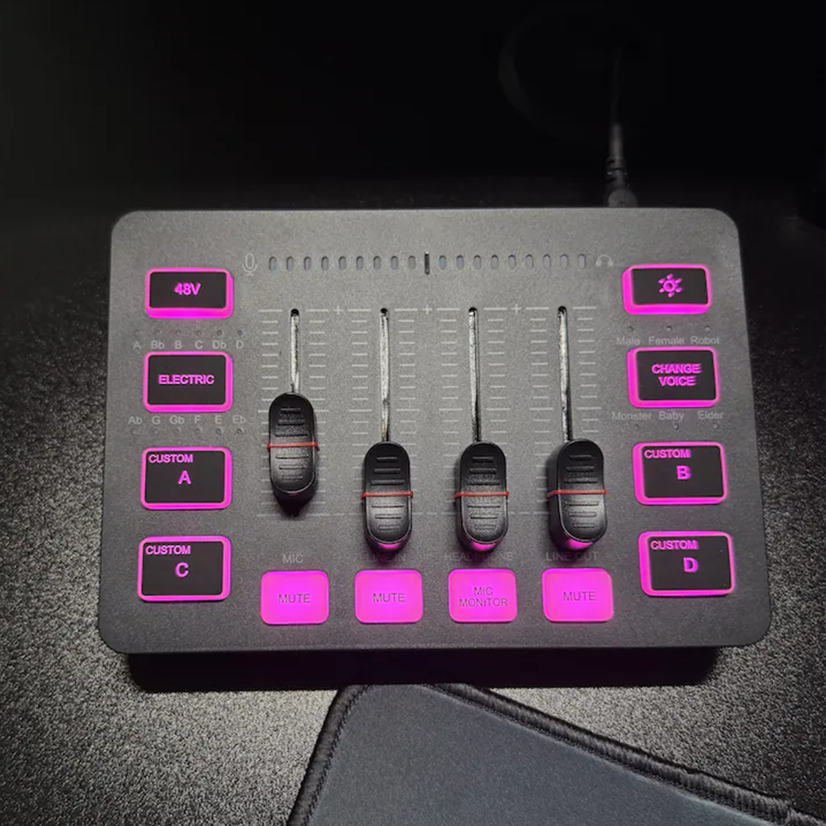 Four-Channel Usb Live Broadcast Audio Mixer Interface, Rgb Backlit Portable Sound Card With Phantom Power And Multi Voice Modulation Effects